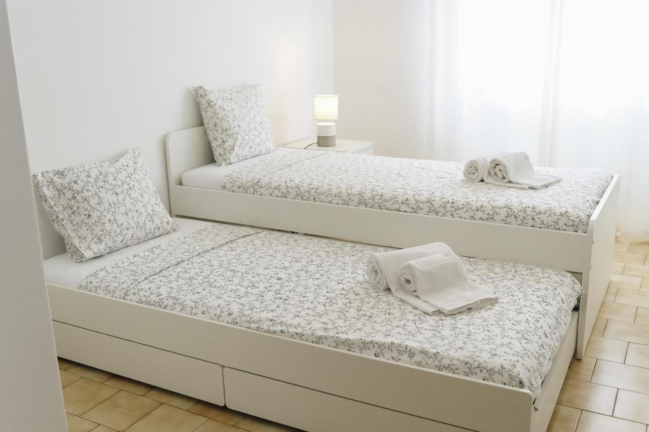 Host Wise - Sweet & Sunny Flat - Ace Location Appartement Quarteira Buitenkant foto