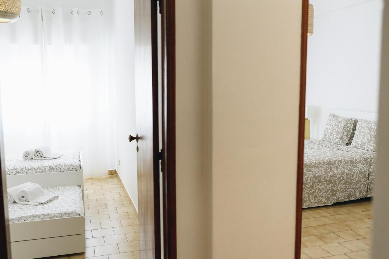 Host Wise - Sweet & Sunny Flat - Ace Location Appartement Quarteira Buitenkant foto